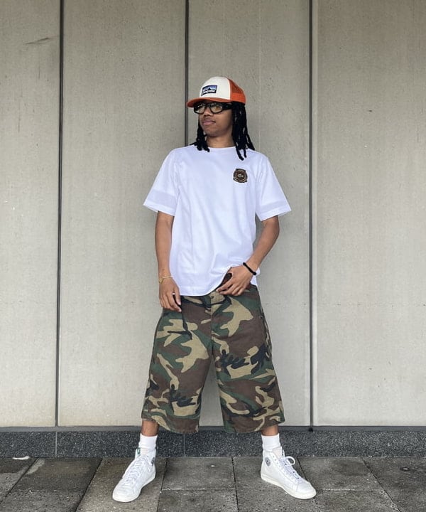 NADEL ナデールさんの「BEAMS WOMEN｜【別注】LACOSTE / バッジ カノコ Tシャツ」を使ったコーディネート