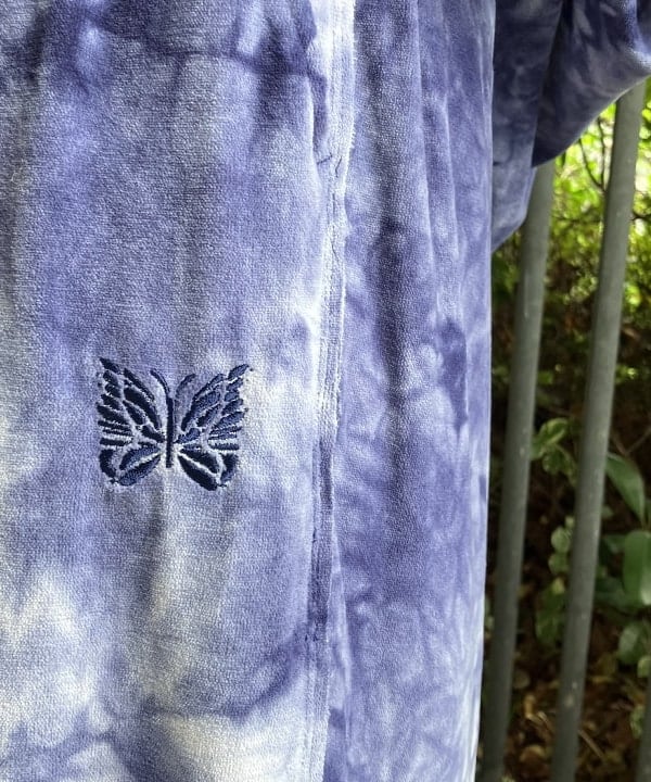 にしだてさんの「BEAMS WOMEN｜【別注】NEEDLES / ベロア Uネック Tシャツ」を使ったコーディネート