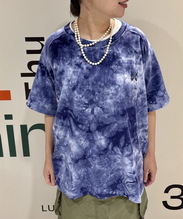 つぼさんの「BEAMS WOMEN｜【別注】NEEDLES / ベロア Uネック Tシャツ」を使ったコーディネート