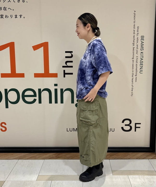 つぼさんの「BEAMS WOMEN｜【別注】NEEDLES / ベロア Uネック Tシャツ」を使ったコーディネート