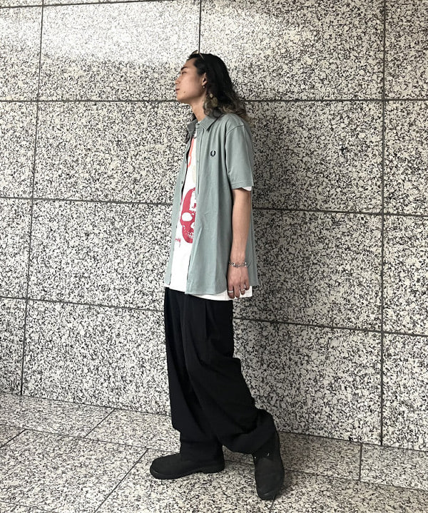 菊田 悠さんの「BEAMS WOMEN｜【別注】FRED PERRY / 鹿の子 ショートスリーブ シャツ」を使ったコーディネート
