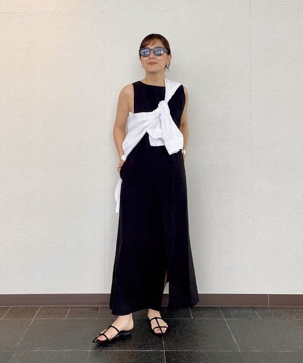 住吉　明佳さんの「BEAMS WOMEN｜ポインテッド ヌードサンダル .M」を使ったコーディネート