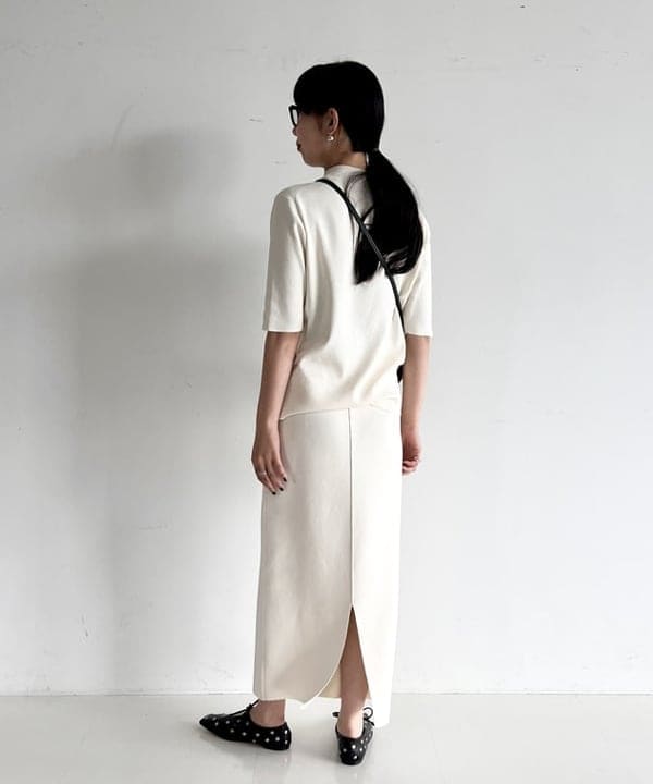 中丸　栞さんの「BEAMS WOMEN｜PUNTI. / PORTRAIT ショルダーバッグ」を使ったコーディネート