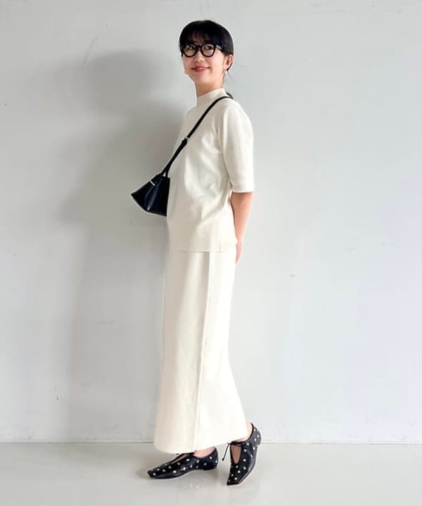 中丸　栞さんの「BEAMS WOMEN｜PUNTI. / PORTRAIT ショルダーバッグ」を使ったコーディネート