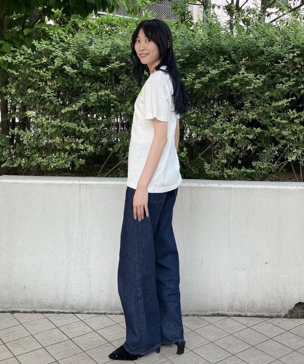 nodokaさんの「BEAMS WOMEN｜〈WOMEN〉FUJI ROCK FESTIVAL'25 / UENO KOSEI Hello, It&rsquo;s me T-SHIRT」を使ったコーディネート
