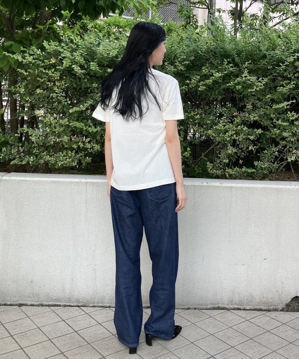 nodokaさんの「BEAMS WOMEN｜〈WOMEN〉FUJI ROCK FESTIVAL'25 / UENO KOSEI Hello, It&rsquo;s me T-SHIRT」を使ったコーディネート