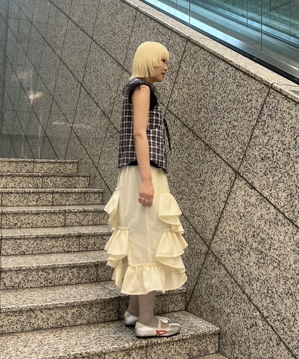 あさひさんの「BEAMS WOMEN｜チュール レイヤー ラッフルスリーブ Tシャツ」を使ったコーディネート