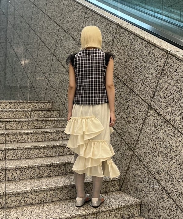 あさひさんの「BEAMS WOMEN｜チュール レイヤー ラッフルスリーブ Tシャツ」を使ったコーディネート