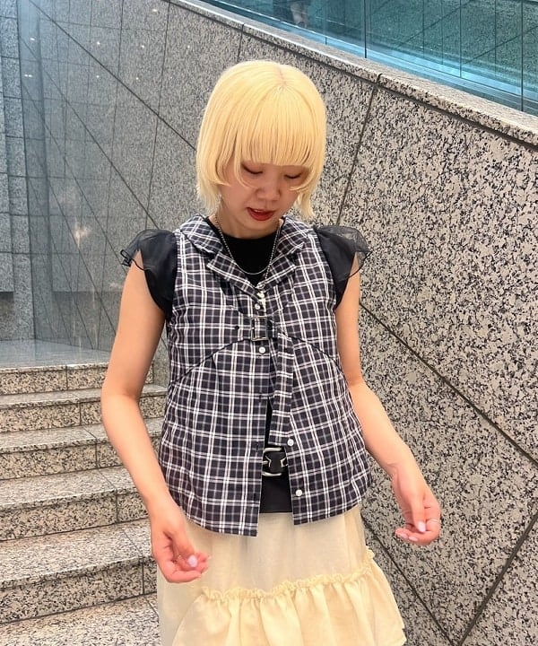 あさひさんの「BEAMS WOMEN｜チュール レイヤー ラッフルスリーブ Tシャツ」を使ったコーディネート