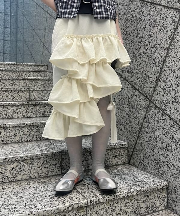 あさひさんの「BEAMS WOMEN｜チュール レイヤー ラッフルスリーブ Tシャツ」を使ったコーディネート