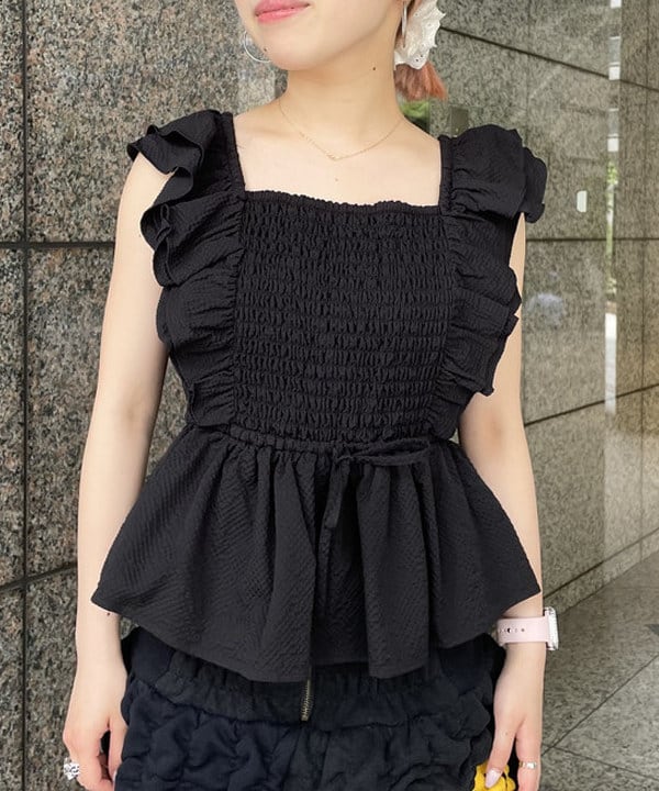 まゆちゃんさんの「BEAMS WOMEN｜ストライプ キリカエ トラックパンツ」を使ったコーディネート