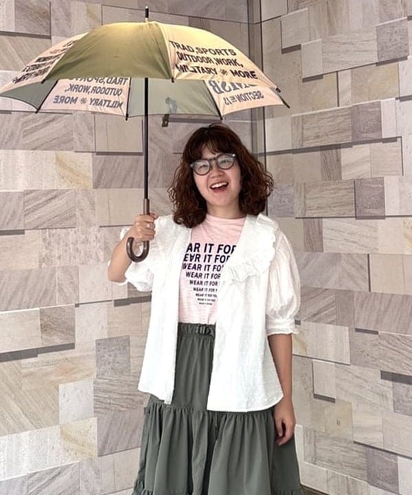 かわい みづきさんの「晴雨兼用 プリント 長傘」を使ったコーディネート