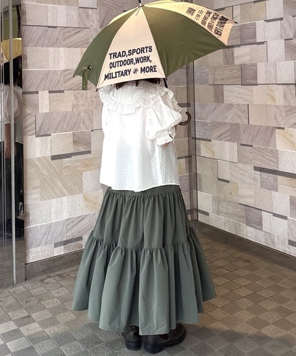 かわい みづきさんの「晴雨兼用 プリント 長傘」を使ったコーディネート