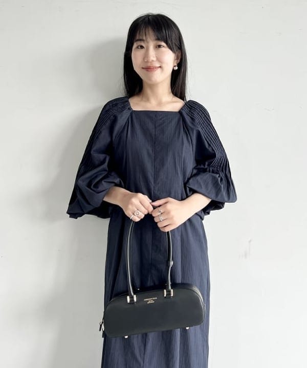 中丸　栞さんの「BEAMS WOMEN｜ne Quittez pas / ポプリン タック ロングスリーブ ワンピース」を使ったコーディネート