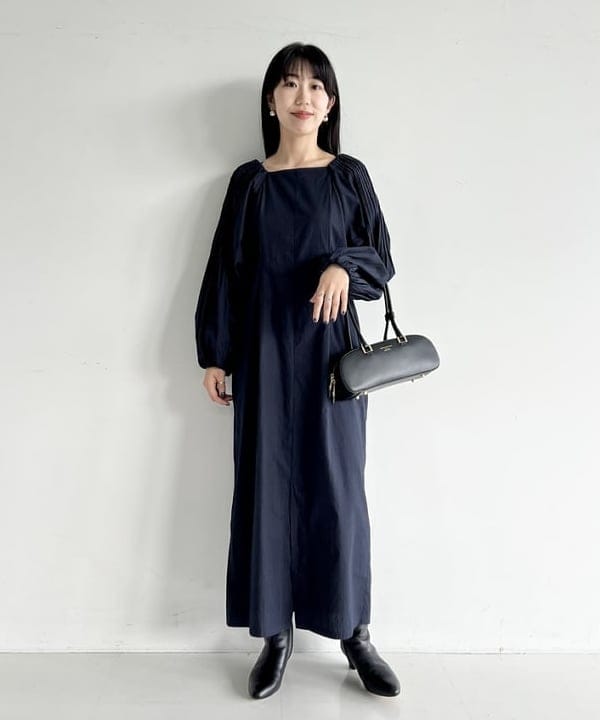 中丸　栞さんの「BEAMS WOMEN｜ne Quittez pas / ポプリン タック ロングスリーブ ワンピース」を使ったコーディネート