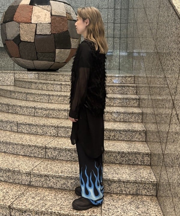 YABUさんの「BEAMS WOMEN｜【別注】PENNEY'S / イージー Fire パンツ」を使ったコーディネート