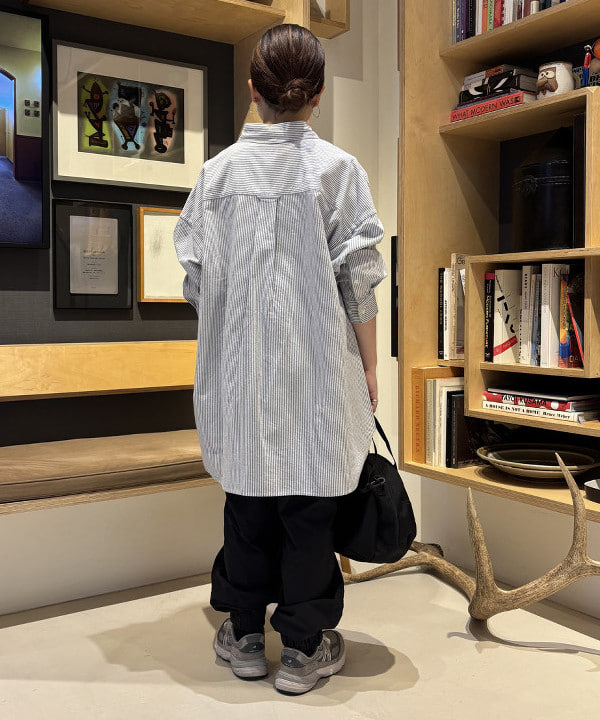 吉野 多恵さんの「BEAMS WOMEN｜ビッグ ボタンダウン シャツ」を使ったコーディネート