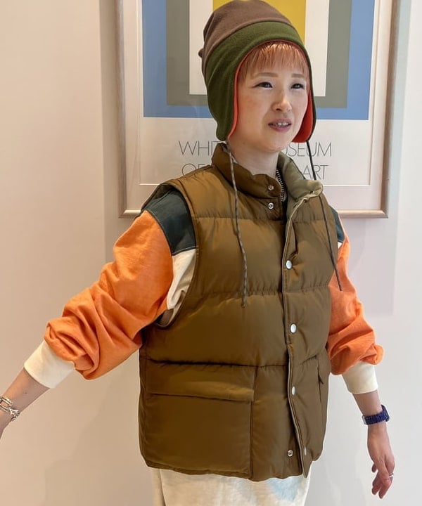 木村 梨香さんの「BEAMS WOMEN｜リバーシブル ダウン ベスト」を使ったコーディネート