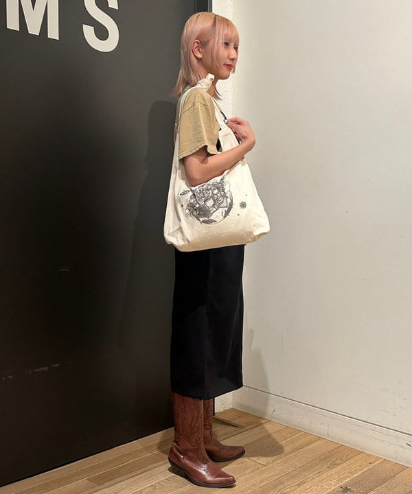 佐藤 亜美さんの「BEAMS WOMEN｜」を使ったコーディネート