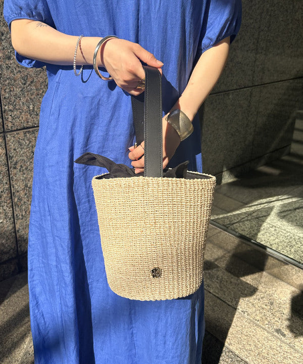 大槻 まひろさんの「BEAMS WOMEN｜TICCA / リネン バルーンスリーブ ワンピース」を使ったコーディネート