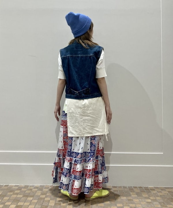 小原 もこさんの「BEAMS WOMEN｜【別注】BINDU / マリン スカート」を使ったコーディネート