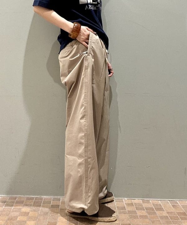 小原 もこさんの「BEAMS WOMEN｜折り畳み バケット ハット」を使ったコーディネート