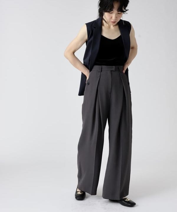 kigoさんの「BEAMS WOMEN｜RBS / バック オープン ジレ」を使ったコーディネート