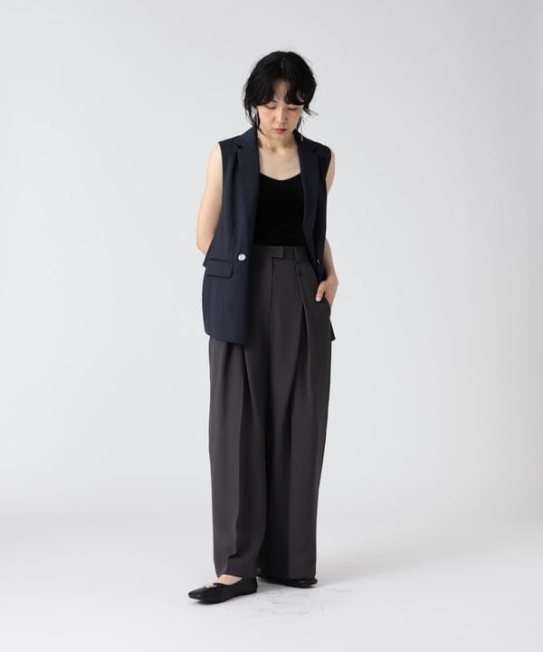 kigoさんの「BEAMS WOMEN｜RBS / バック オープン ジレ」を使ったコーディネート
