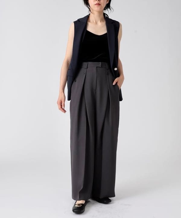 kigoさんの「BEAMS WOMEN｜RBS / バック オープン ジレ」を使ったコーディネート