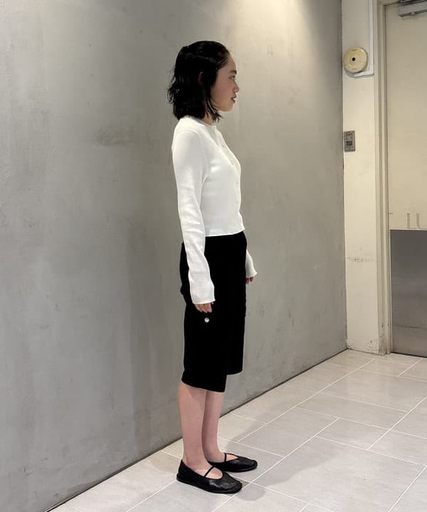 野村 美紅さんの「BEAMS WOMEN｜18G リブ クルーネック カーディガン」を使ったコーディネート