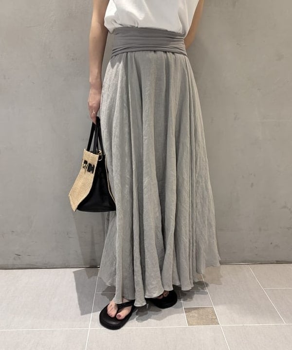 坂本 涼花さんの「BEAMS WOMEN｜VIOLAd&rsquo;ORO / ラフィア調 クロア バッグ」を使ったコーディネート