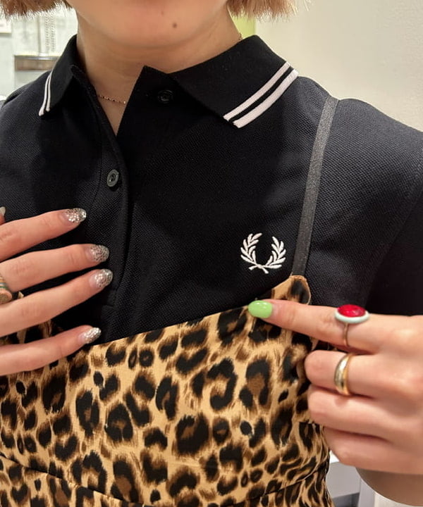 ナカノ アイさんの「BEAMS WOMEN｜FRED PERRY / The Twin Tipped Fred Perry Shirt」を使ったコーディネート