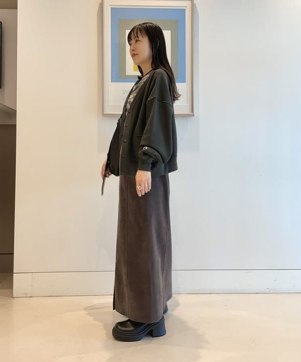 カタヤマ アヤさんの「BEAMS WOMEN｜【別注】Champion / リバースウィーブ(R) カーディガン」を使ったコーディネート