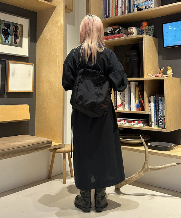 ando naoさんの「BEAMS WOMEN｜ユーロ ヴィンテージ フリル ワンピース」を使ったコーディネート