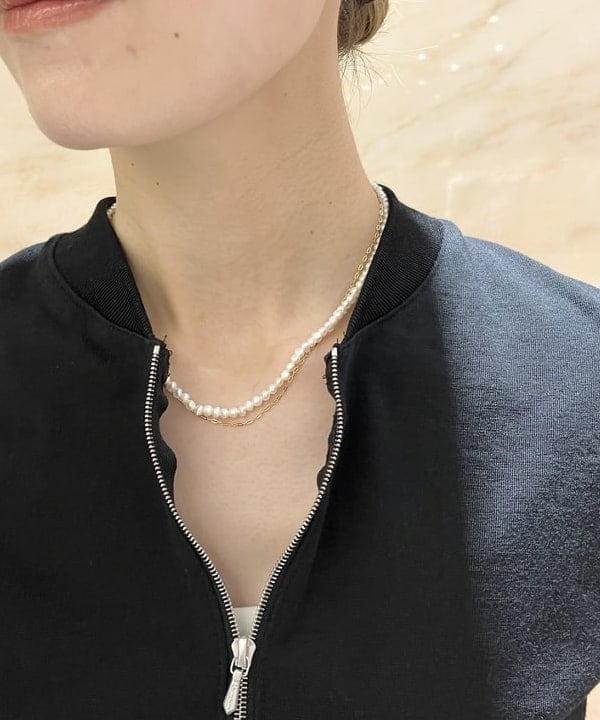 AONO SHIKAMAさんの「BEAMS WOMEN｜AK+1 / パールセット ネックレス」を使ったコーディネート