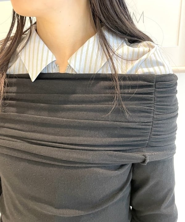 カタヤマ アヤさんの「BEAMS WOMEN｜リブ ギャザー オフショルダー Tシャツ」を使ったコーディネート