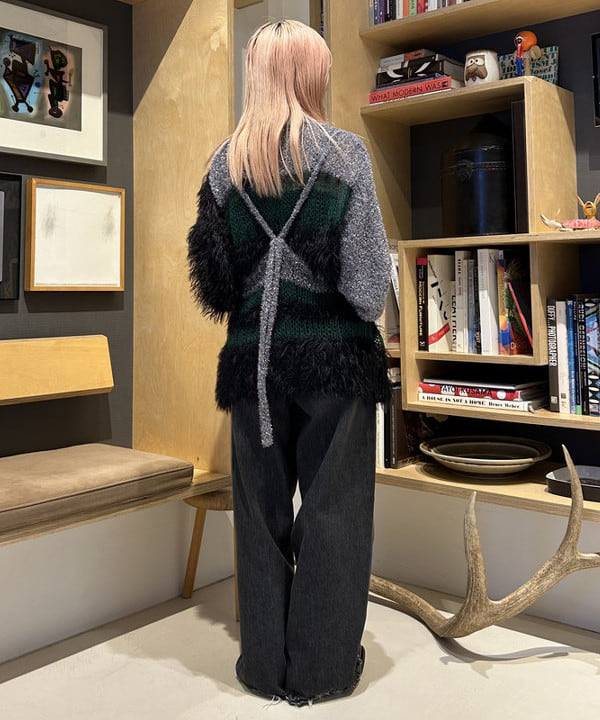 ando naoさんの「BEAMS WOMEN｜【別注】Lee &times; maturely / デニム アシメ パンツ」を使ったコーディネート