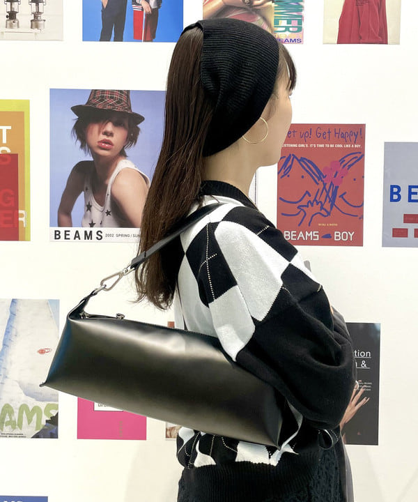 カタヤマ アヤさんの「BEAMS WOMEN｜4ボタン W ビッグ ジャケット」を使ったコーディネート