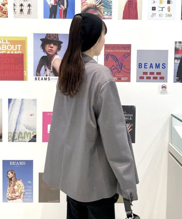 カタヤマ アヤさんの「BEAMS WOMEN｜4ボタン W ビッグ ジャケット」を使ったコーディネート