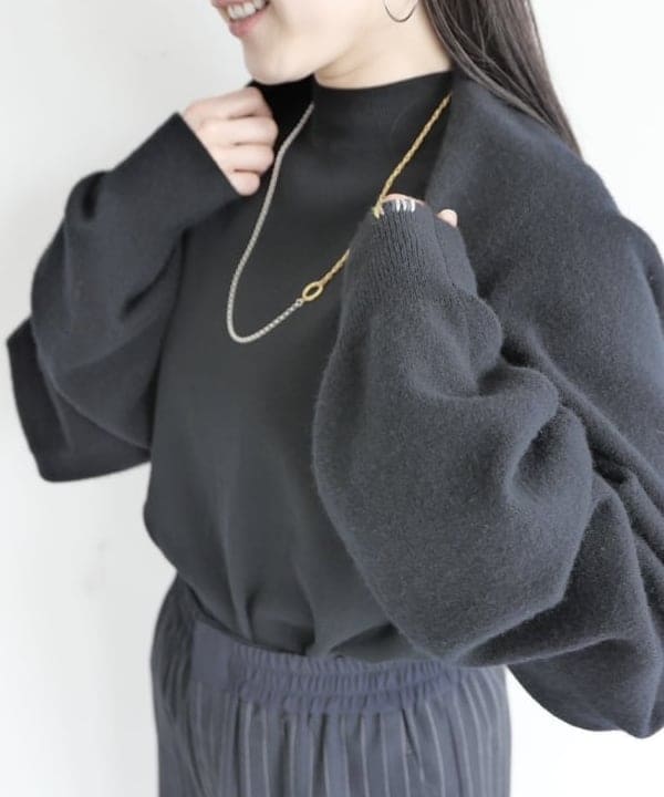 Ichika Hondaさんの「BEAMS WOMEN｜ポプリン ストライプ イージーパンツ」を使ったコーディネート