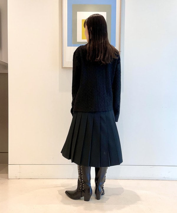 カタヤマ アヤさんの「BEAMS WOMEN｜起毛 レース シャツ」を使ったコーディネート