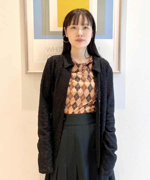 カタヤマ アヤさんの「BEAMS WOMEN｜起毛 レース シャツ」を使ったコーディネート