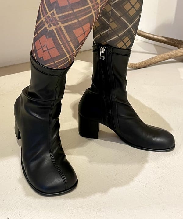 カタヤマ アヤさんの「BEAMS WOMEN｜【別注】FRED PERRY / Tipped Collar Cardigan」を使ったコーディネート