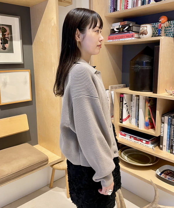 カタヤマ アヤさんの「BEAMS WOMEN｜【別注】FRED PERRY / Tipped Collar Cardigan」を使ったコーディネート