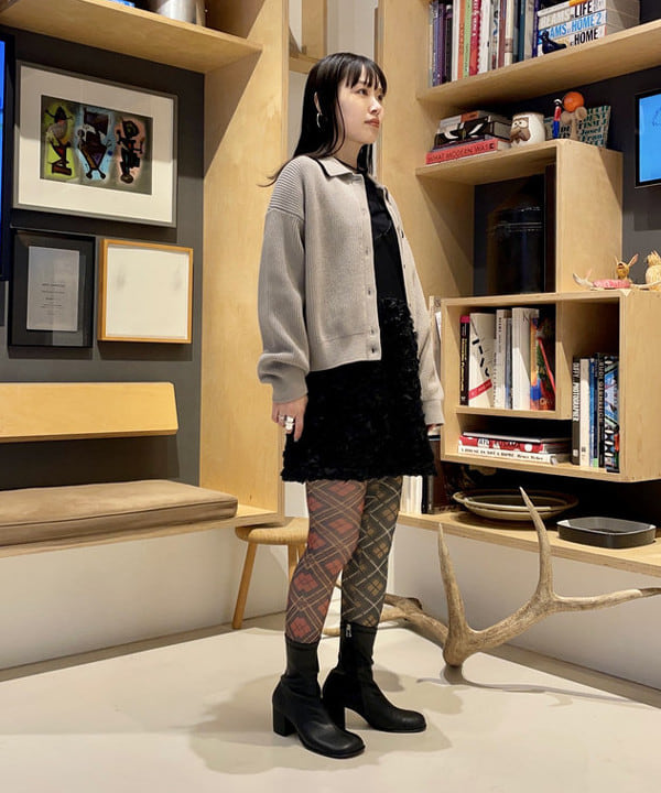 カタヤマ アヤさんの「BEAMS WOMEN｜【別注】FRED PERRY / Tipped Collar Cardigan」を使ったコーディネート