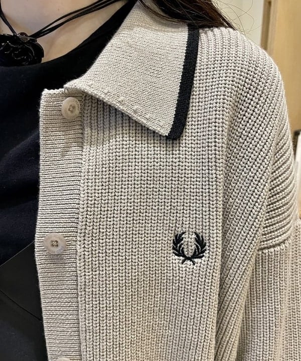 カタヤマ アヤさんの「BEAMS WOMEN｜【別注】FRED PERRY / Tipped Collar Cardigan」を使ったコーディネート