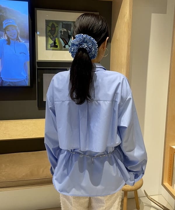 カタヤマ アヤさんの「BEAMS WOMEN｜Ｗカラー レイヤード シャツ」を使ったコーディネート