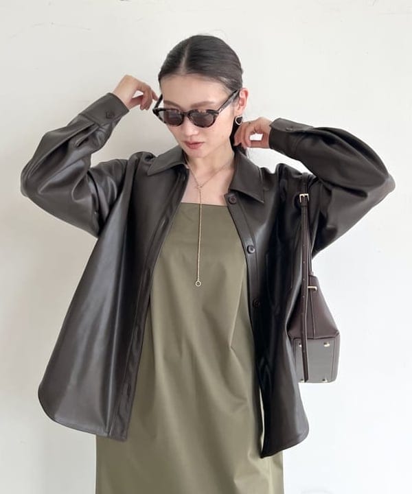 隈元 楓さんの「BEAMS WOMEN｜エディター東原妙子 × Demi-Luxe BEAMS / シャイニー キャミソール ワンピース」を使ったコーディネート
