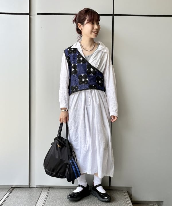 SHINAGAWAさんの「BEAMS WOMEN｜【別注】MBT / SIRIMA8」を使ったコーディネート