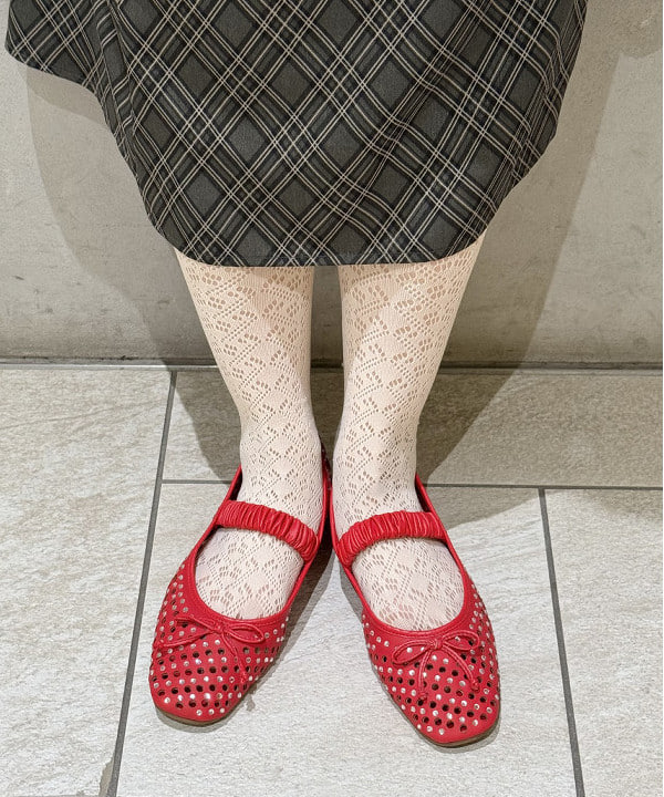 庭野 優紀さんの「BEAMS WOMEN｜プリント キャミ ワンピース」を使ったコーディネート